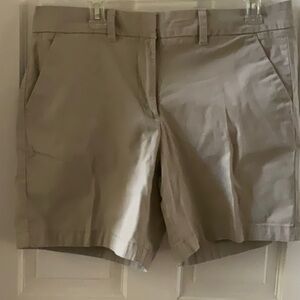 !Tommy Hilfiger Khaki Shorts